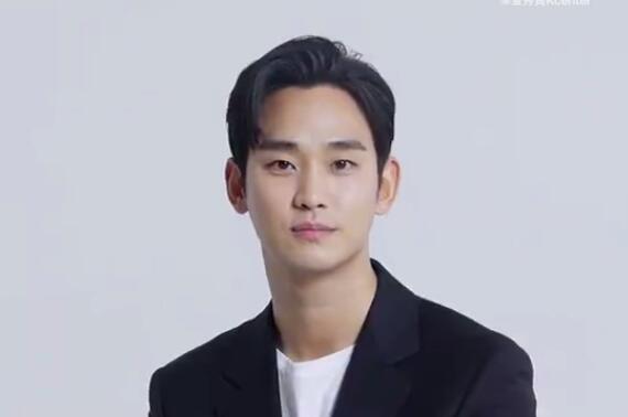 金秀贤现身香港 拍摄新剧《山寨人生》