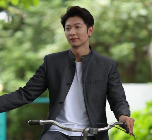 “香港先生”高钧贤结婚当爸 妻子预产期在明年1月