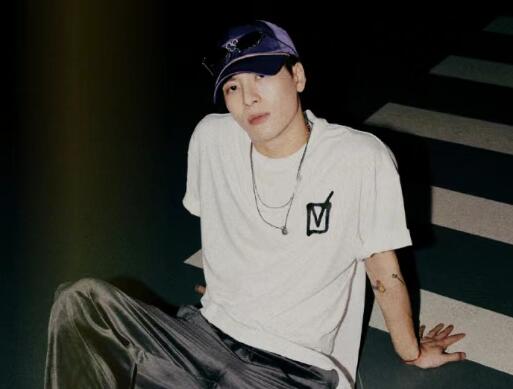 王嘉尔回应专辑遭提前泄露：蛮崩溃的 没什么可说的