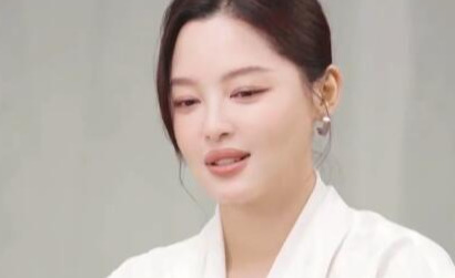 辛芷蕾回应“弯道超车”：我的每一步都踏踏实实