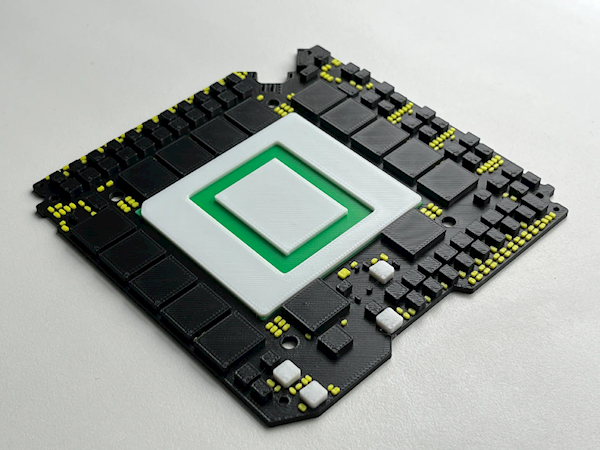 3D打印杯垫再现RTX 5090显卡PCB细节