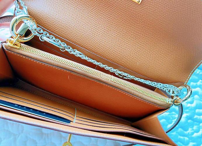 钱包链怎么拴：钱包怎么装链子