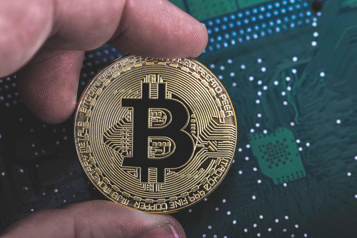 比特币9000：比特币90000美元